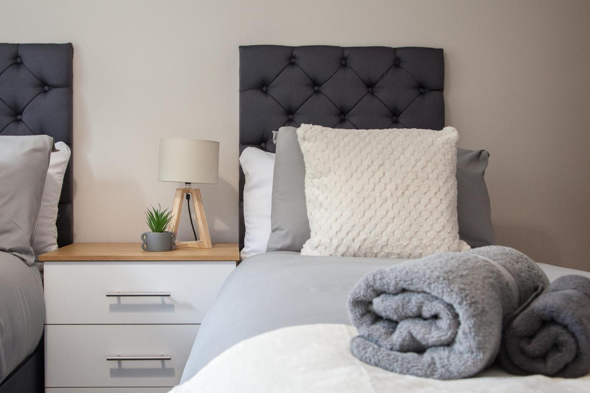 Modern 2Bd Apartment In Manchester City Экстерьер фото