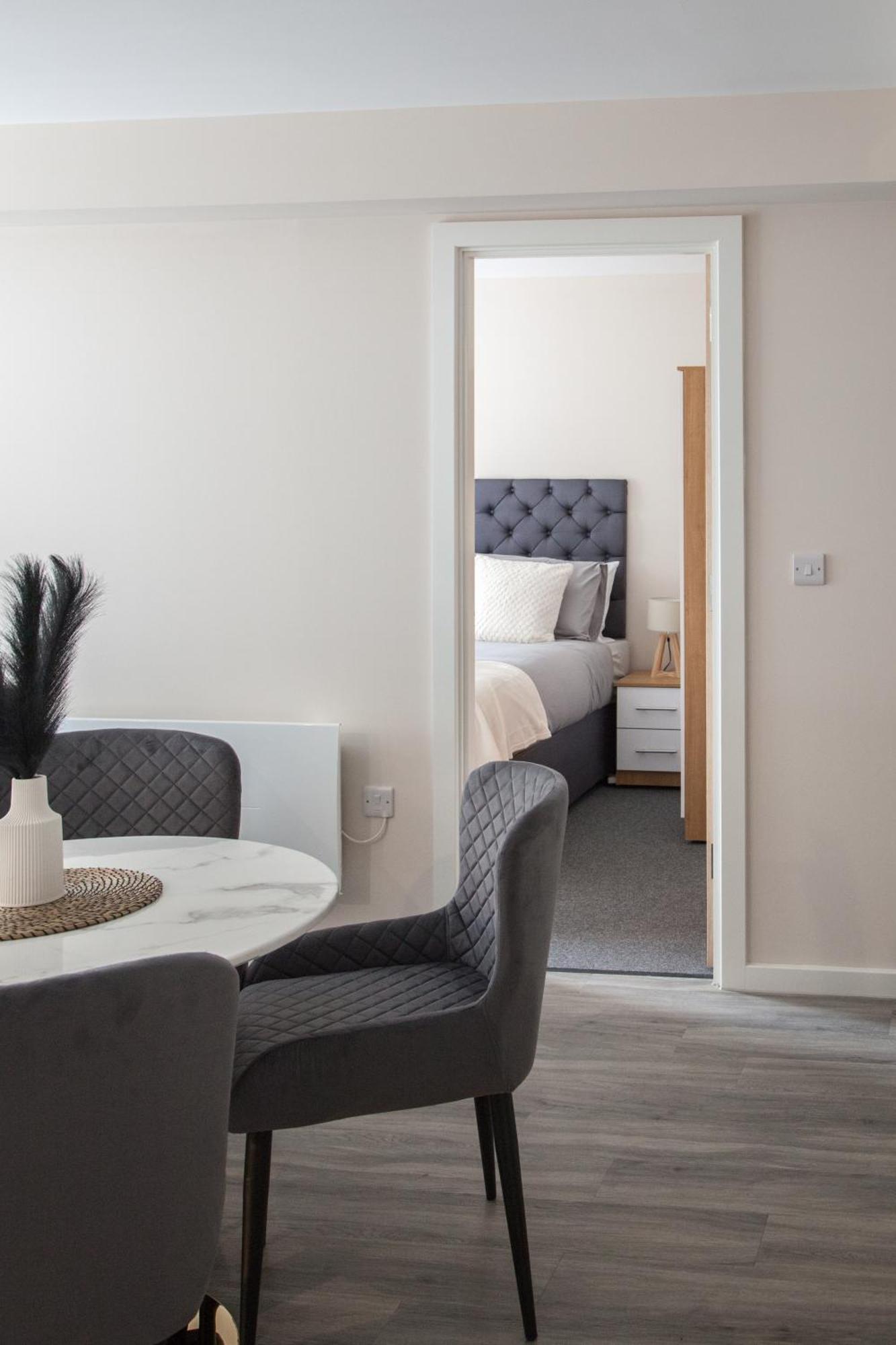 Modern 2Bd Apartment In Manchester City Экстерьер фото