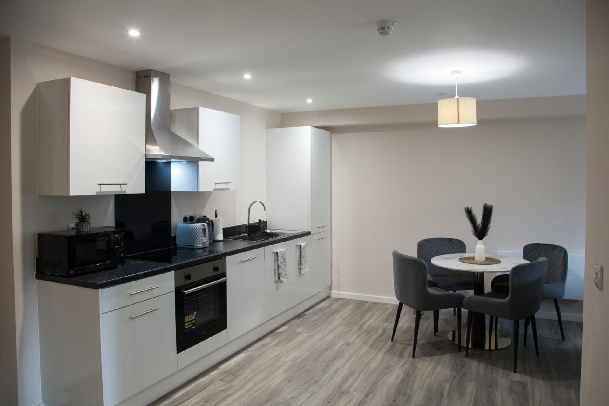 Modern 2Bd Apartment In Manchester City Экстерьер фото