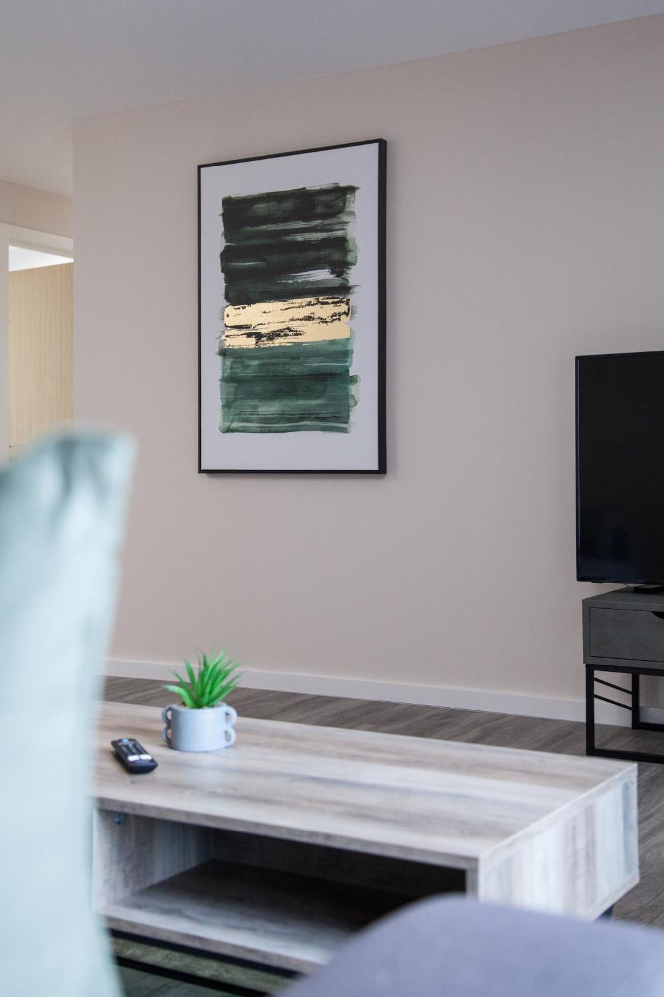 Modern 2Bd Apartment In Manchester City Экстерьер фото