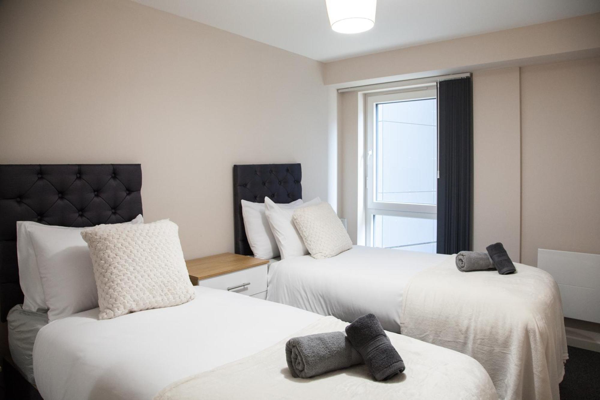 Modern 2Bd Apartment In Manchester City Экстерьер фото